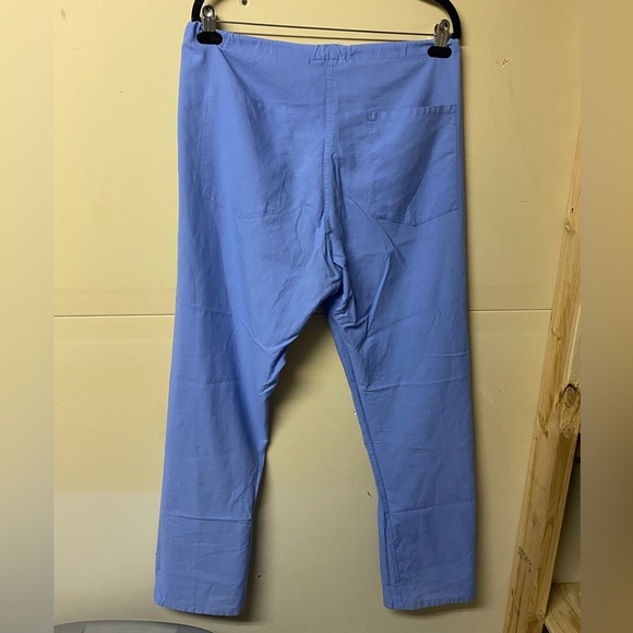 2/$30⚡️- SCRUBS | Men’s Medline Scrubs size large - Picture 4 of 4